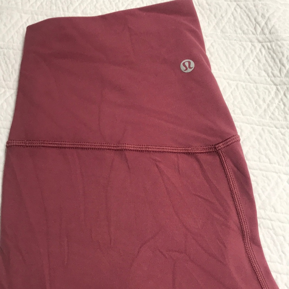 EUC Lululemon Align Rose Size 8